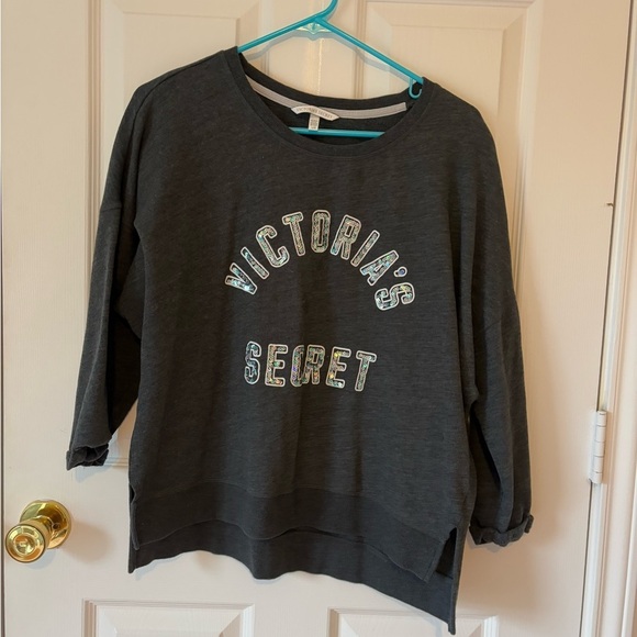 Victoria Secret Sweater Size L - Picture 1 of 6